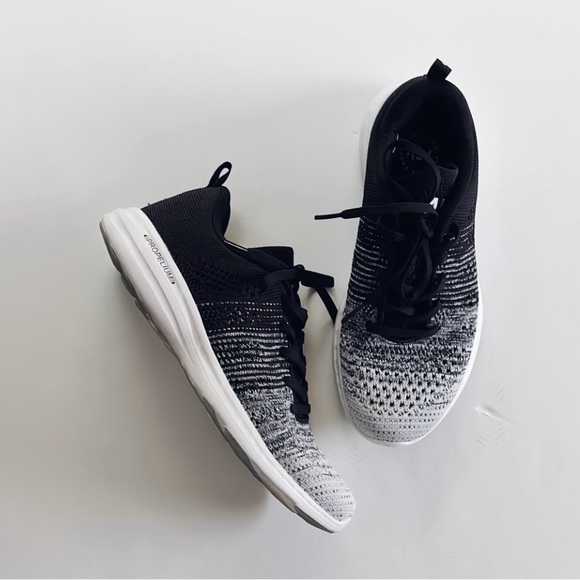 APL TechLoom Pro Black Heather Grey Black Sneaker Shoes - Picture 2 of 11